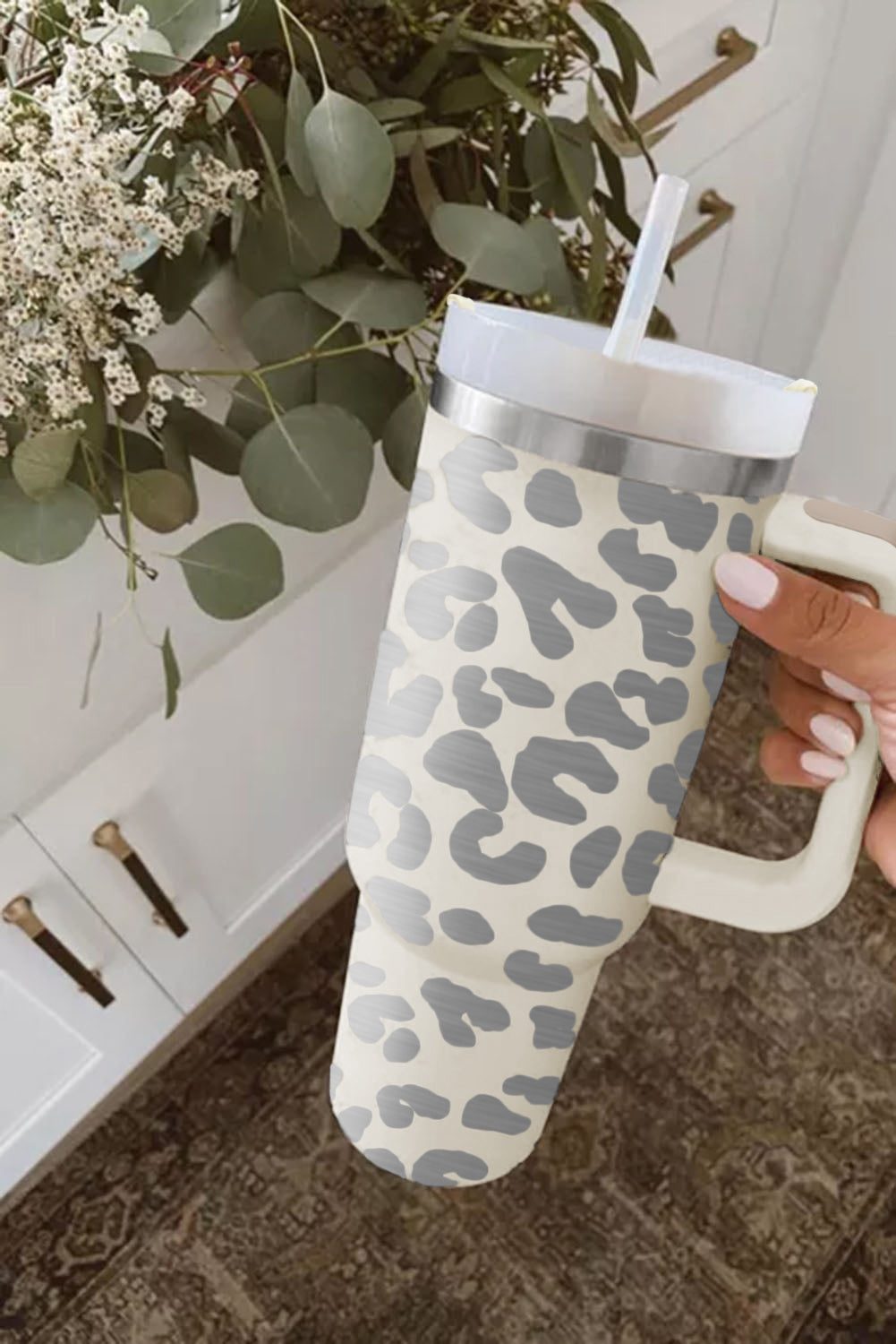 White Leopard Print 40oz Stainless Steel Portable Cup with Handle