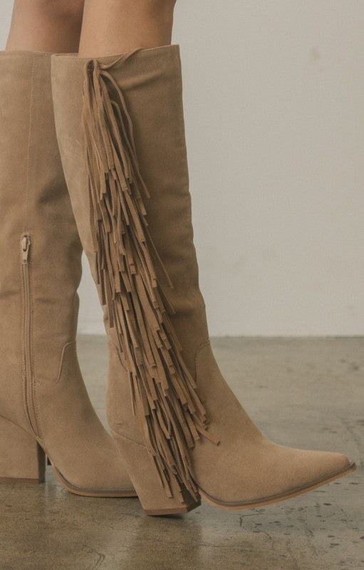 OUT WEST - Knee-High Fringe Boots