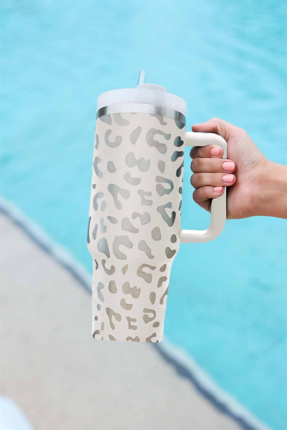 White Leopard Print 40oz Stainless Steel Portable Cup with Handle