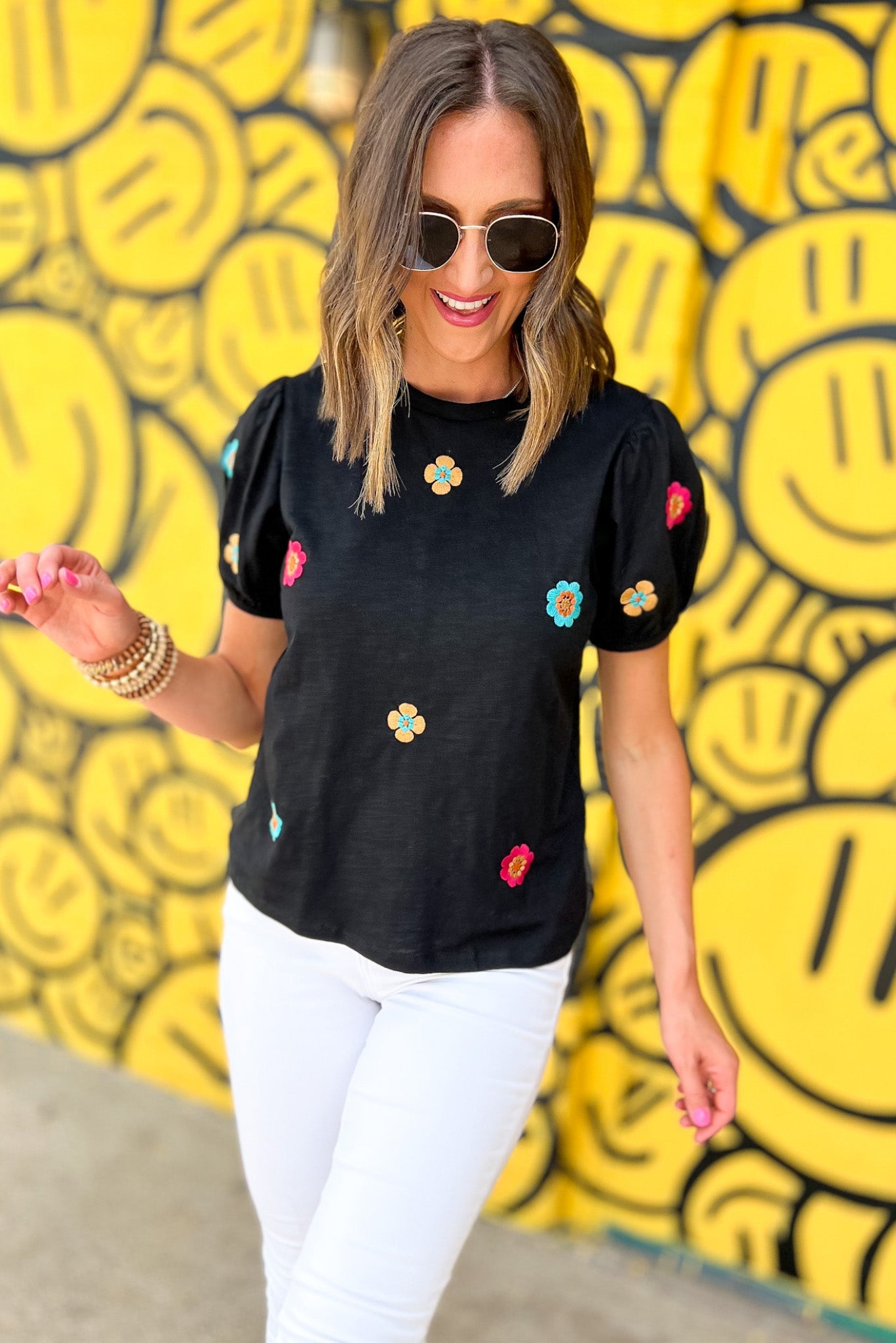 White Embroidered Flower Short Puff Sleeve Tee