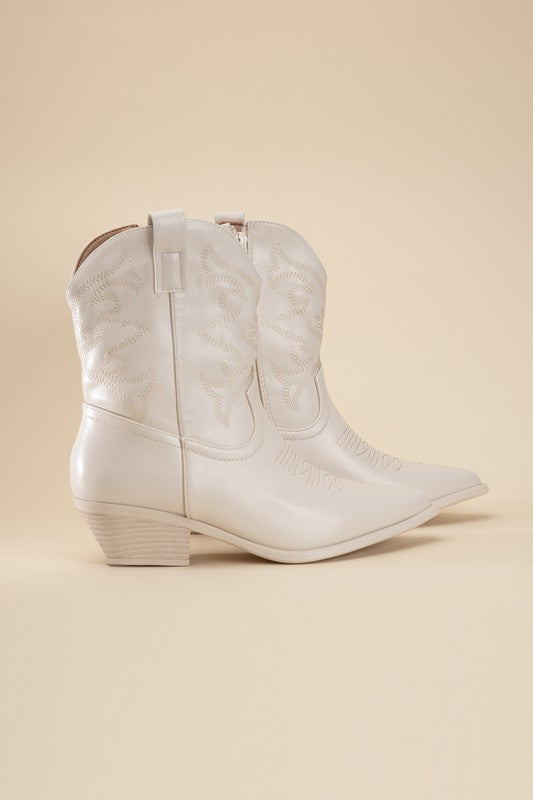 GOLD WESTERN BOOTIES