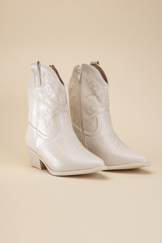 GOLD WESTERN BOOTIES