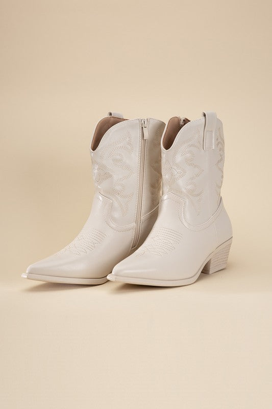 GOLD WESTERN BOOTIES