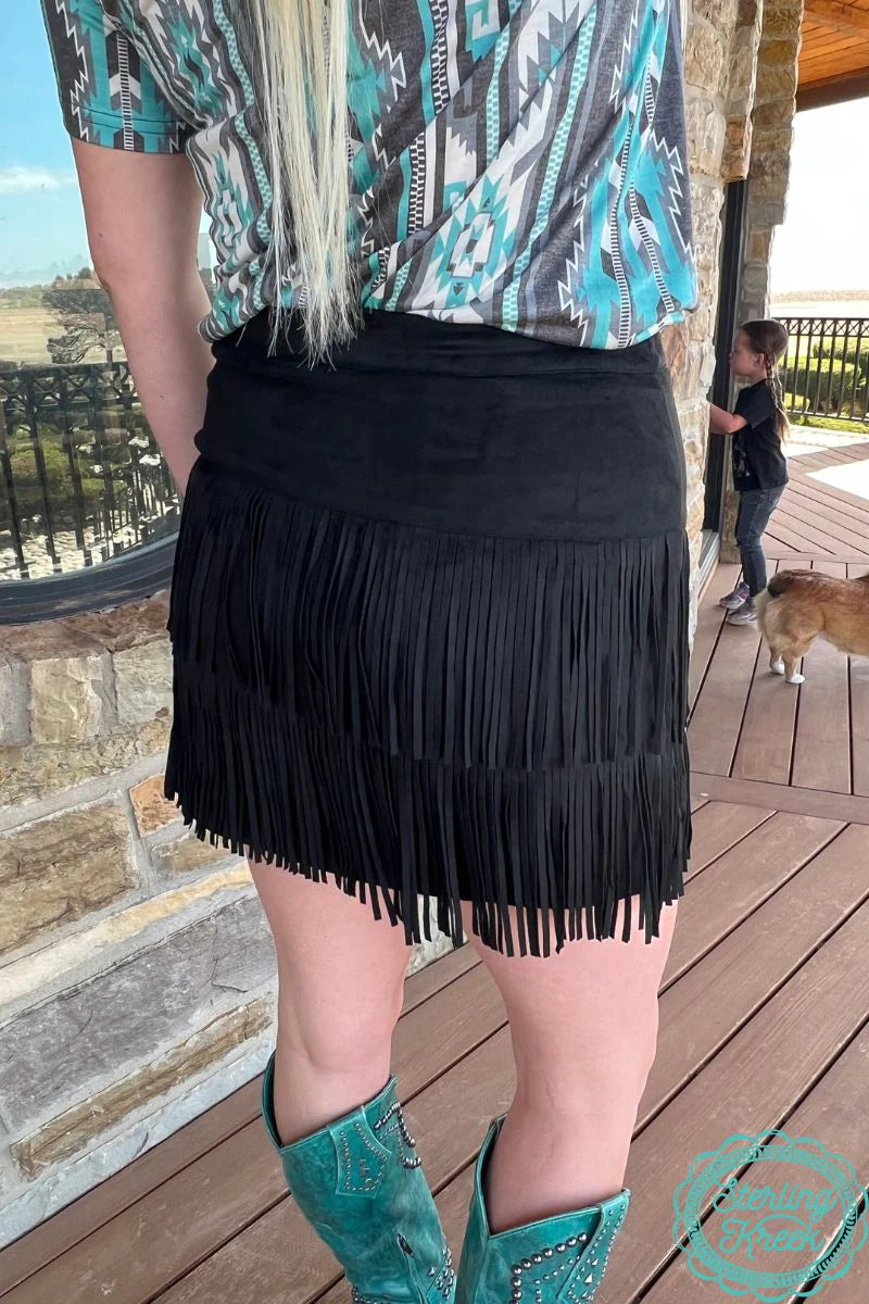 FORT WORTH FRINGE SKIRT (BLACK)