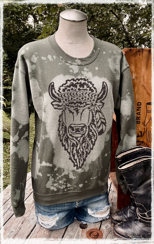 HIPPIE BUFFALO DISTRESSED SWEATSHIRT