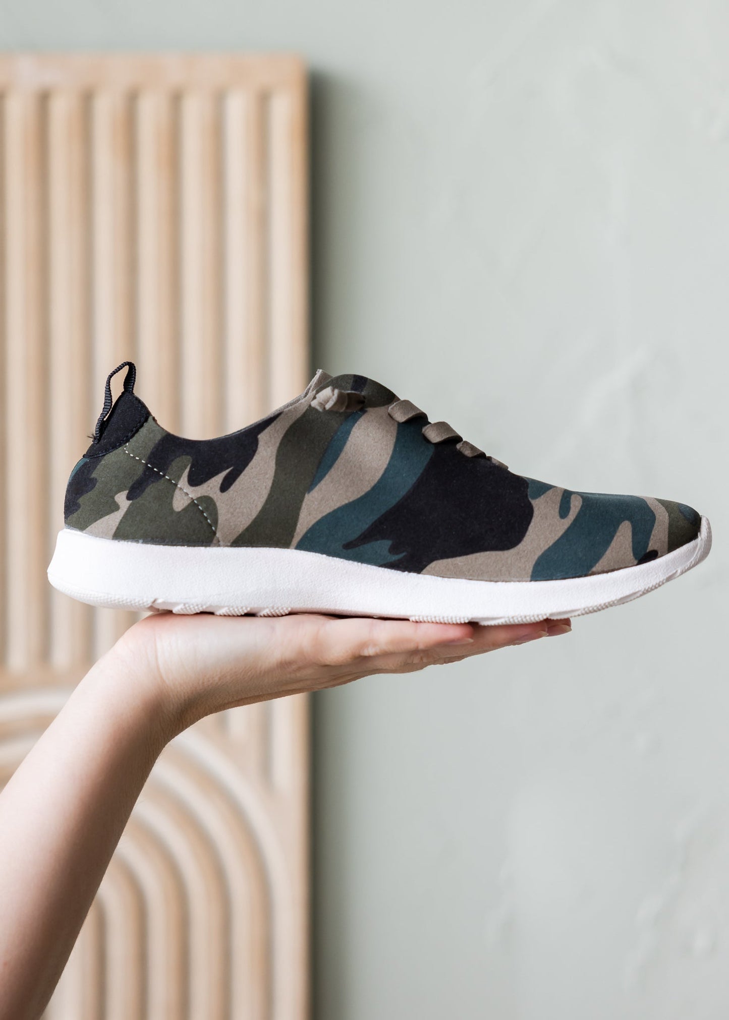 Mayo Sneakers in Camo - Rural Haze