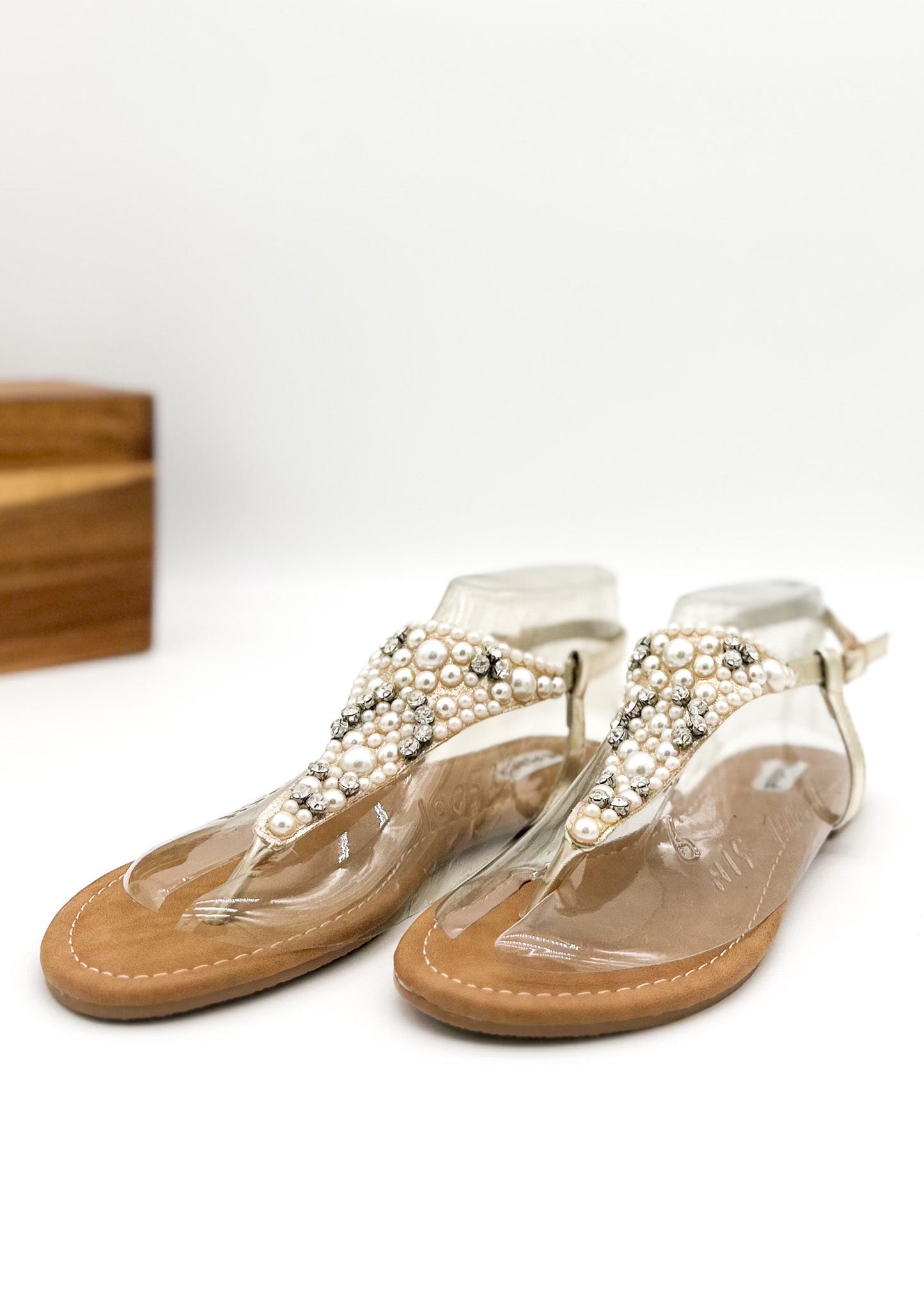 Panpora Sandals in Gold