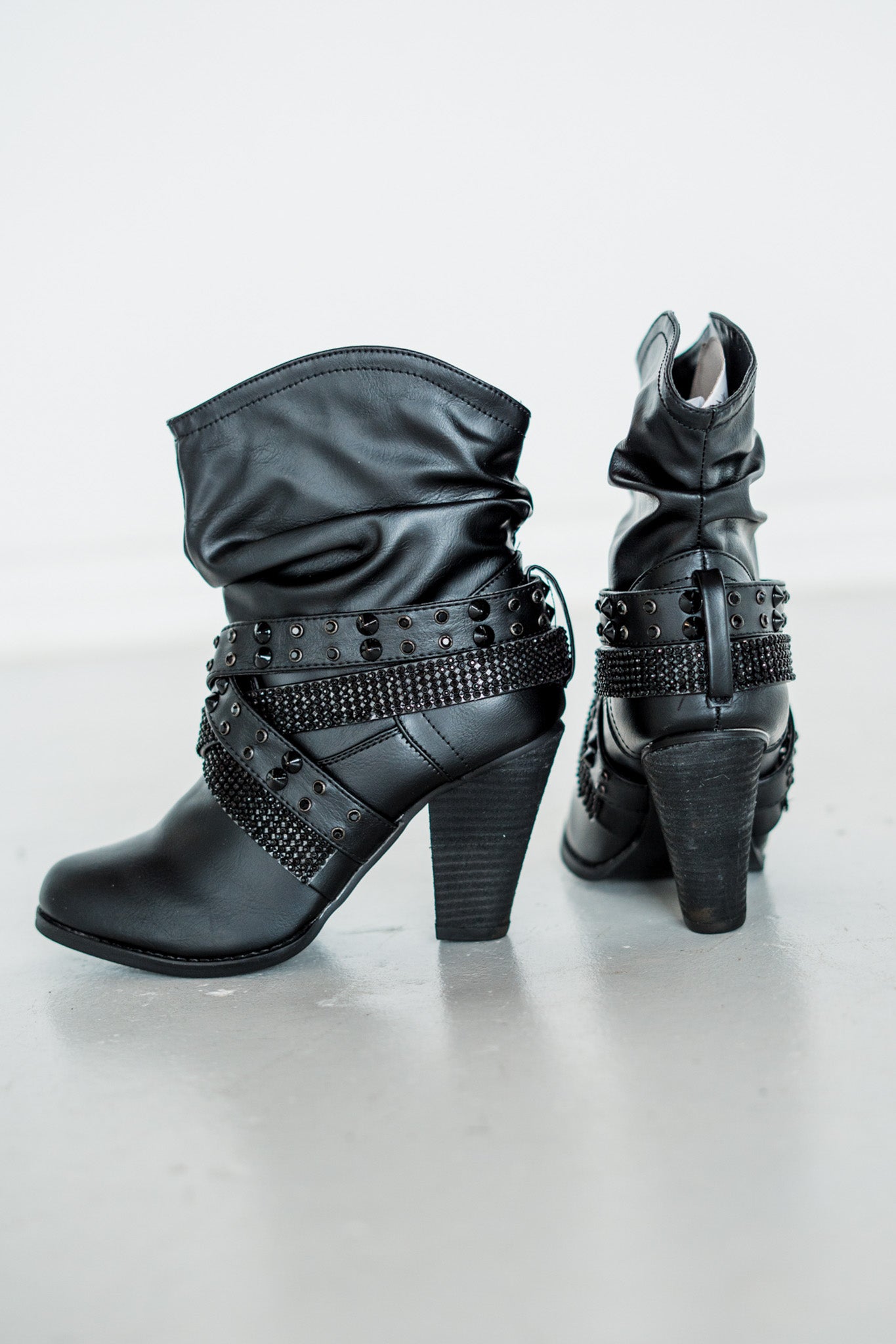 Short Change Booties in Black - Rural Haze