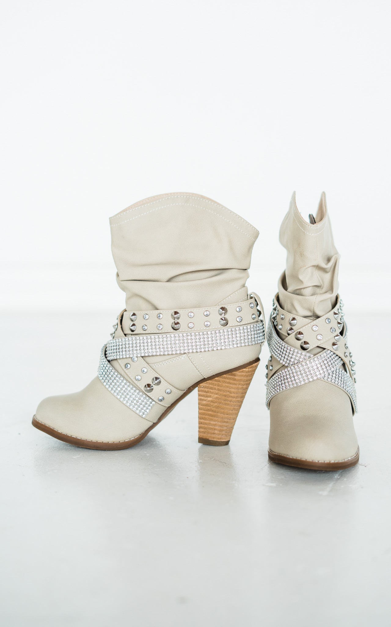 Short Change Booties in Cream - Rural Haze