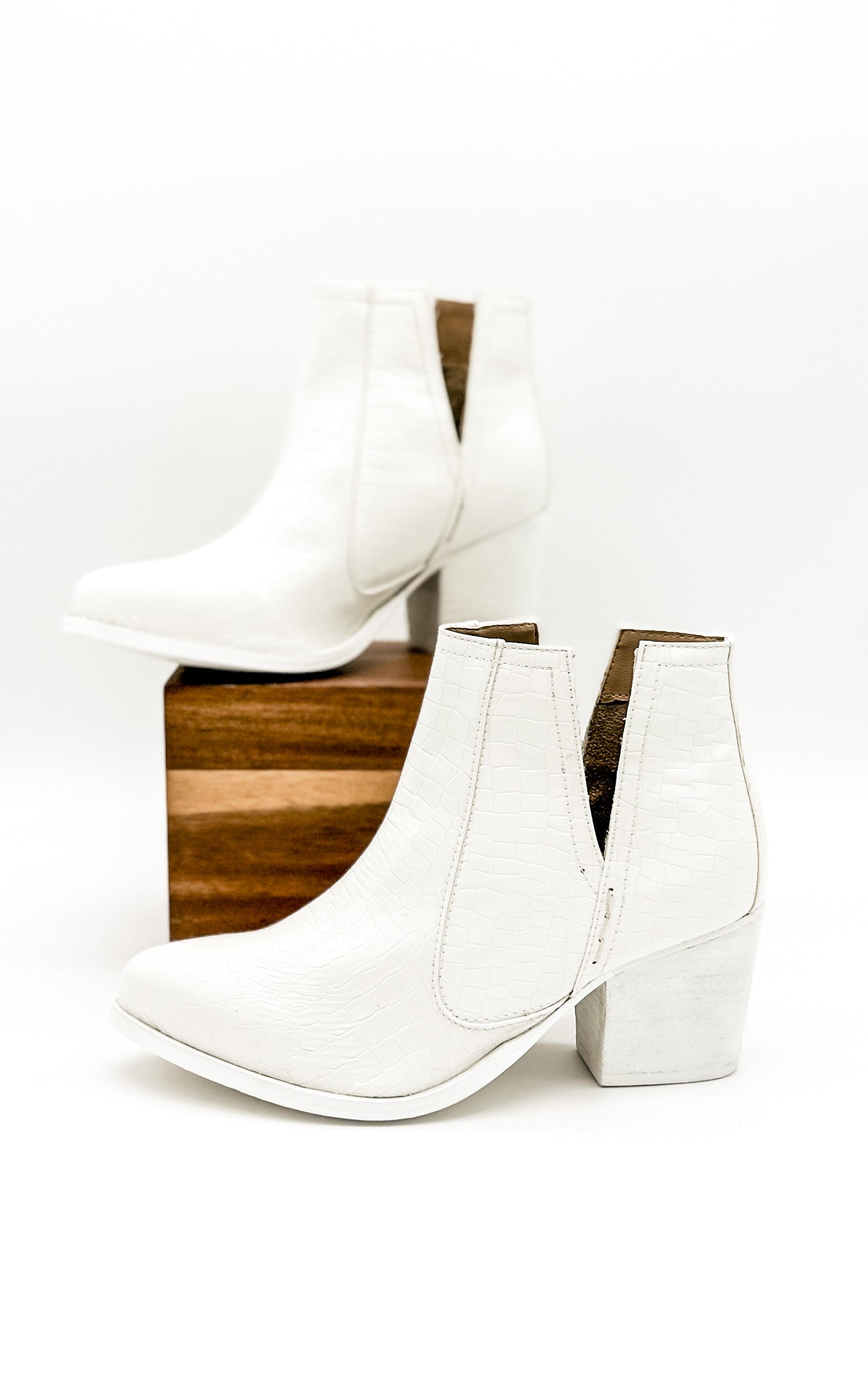 Tarim Booties in White Croc - Rural Haze